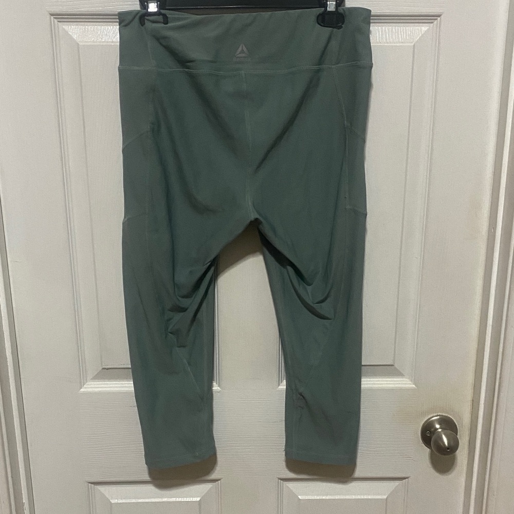 Reebok active women’s Olive Leggings